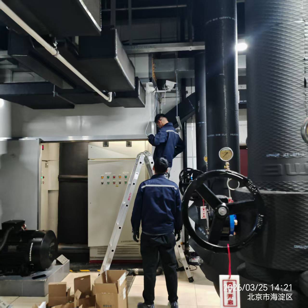布线施工现场