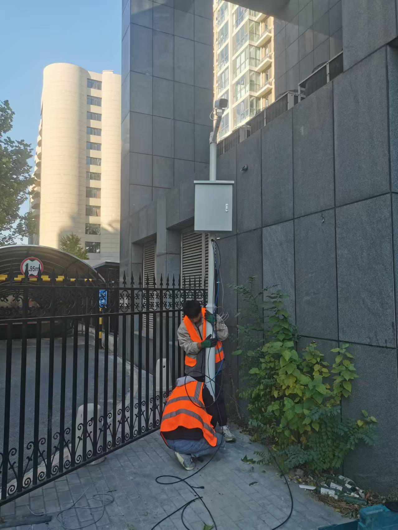 摄像机立柱安装