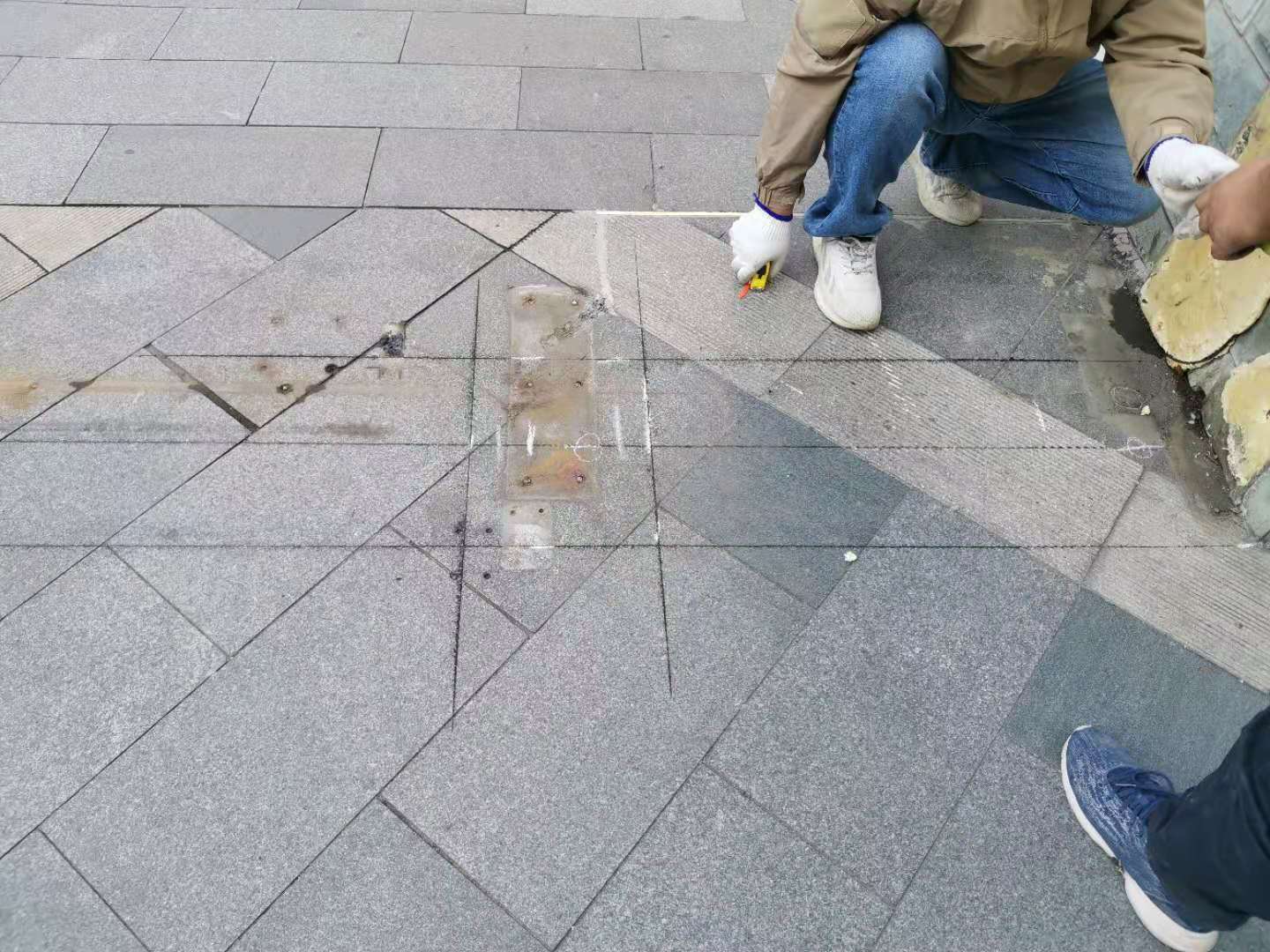 安装前设备定位