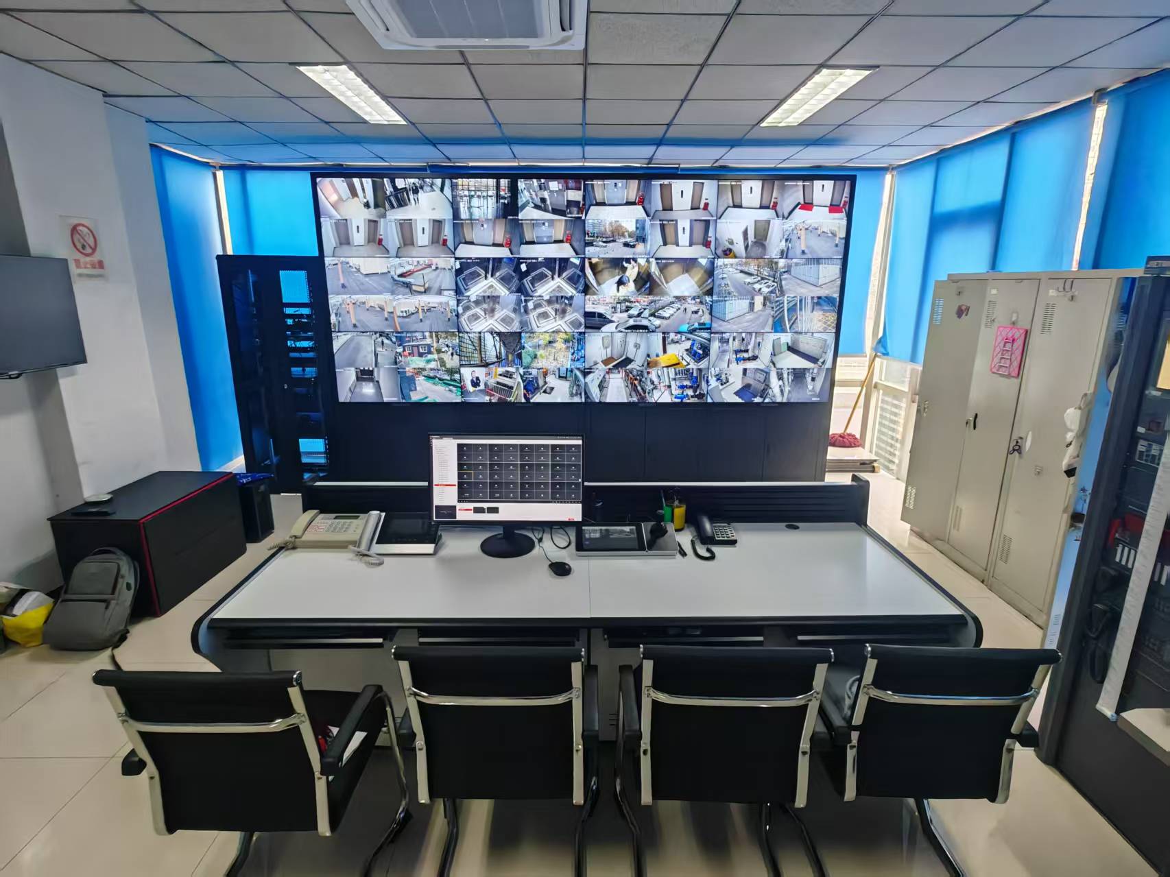 监控机房施工后效果